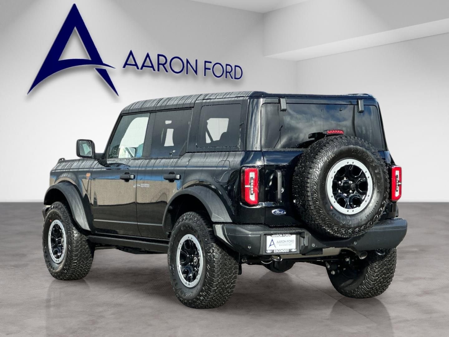 New 2025 Ford Bronco Badlands w/ Sasquatch Package AWD/4WD image 4