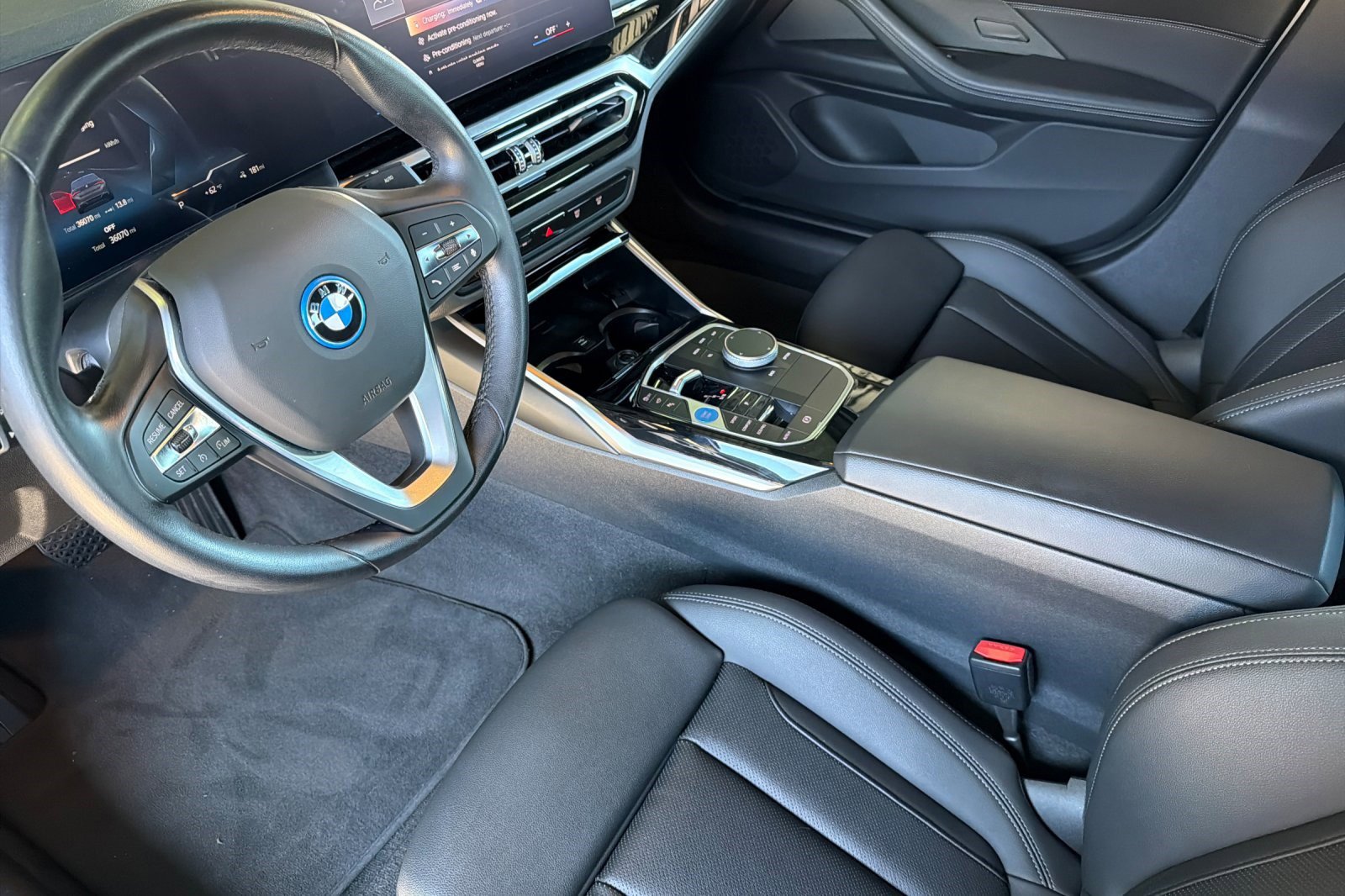 Certified 2023 BMW i4 eDrive35 w/ Parking Assistance Package image 11