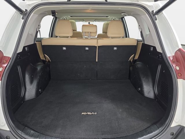 Used 2015 Toyota RAV4 Limited image 34