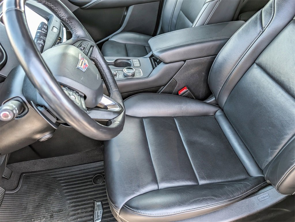 Used 2019 Cadillac XT4 Premium Luxury w/ Technology Package image 10