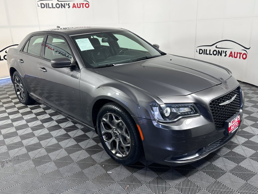 Used 2015 Chrysler 300 S AWD/4WD image 8