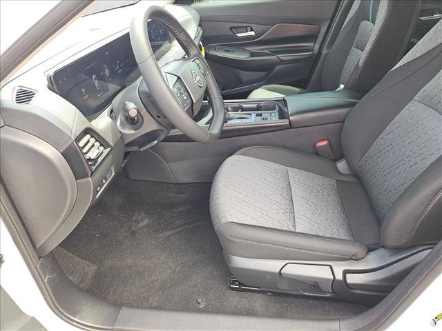 New 2026 Nissan Sentra SV w/ SV Convenience Package FWD image 4