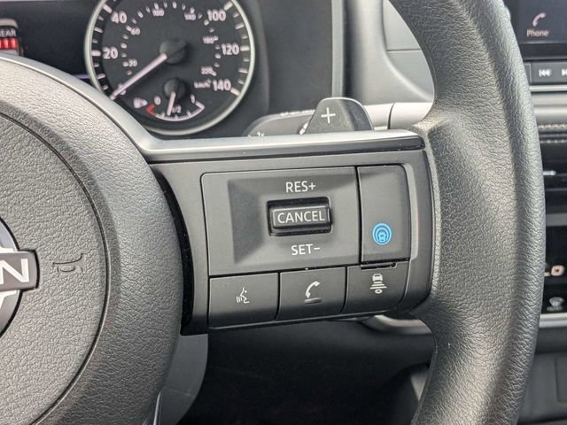 Used 2024 Nissan Rogue SV FWD image 25