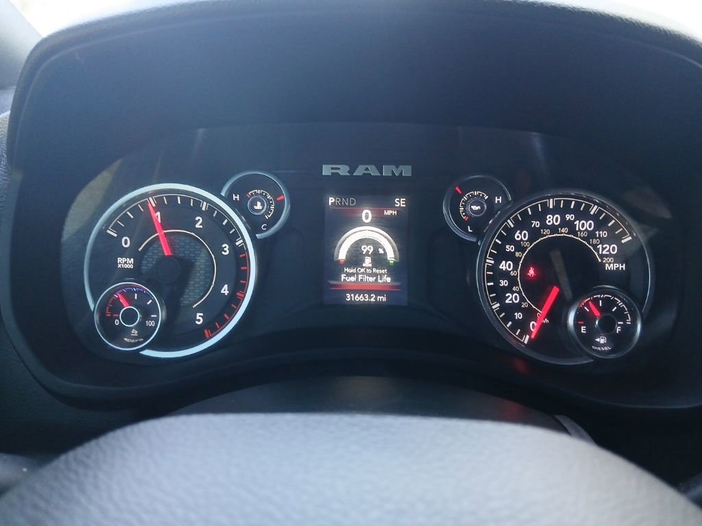 Used 2024 RAM 2500 Tradesman w/ Chrome Appearance Group image 16