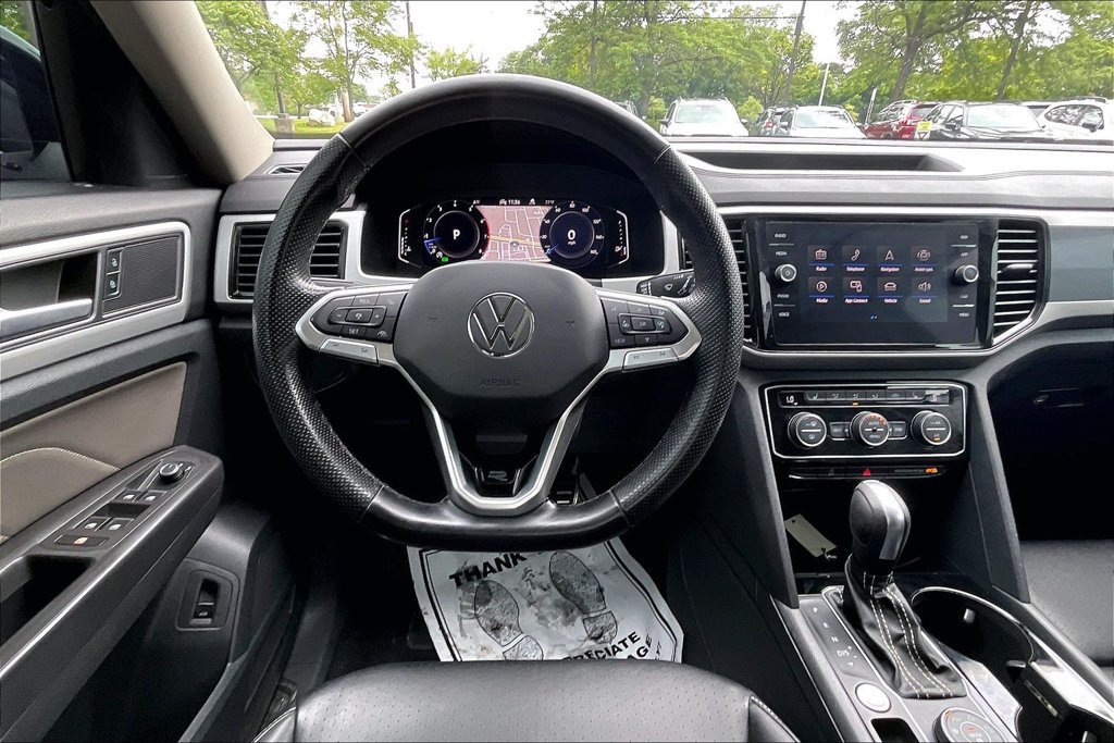 Used 2023 Volkswagen Atlas SEL R-Line AWD/4WD image 5