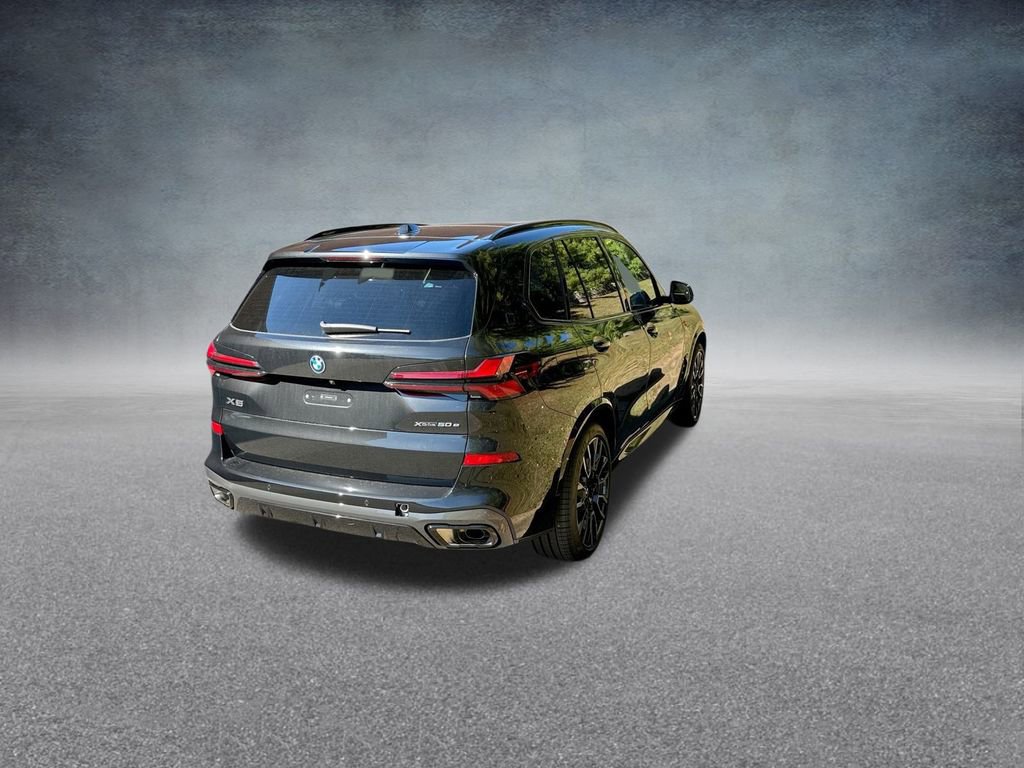 Used 2026 BMW X5 xDrive50e w/ M Sport Package image 9