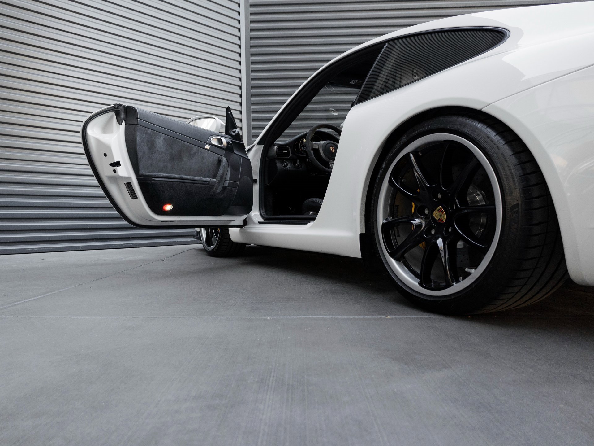 Used 2008 Porsche 911 GT3 image 13