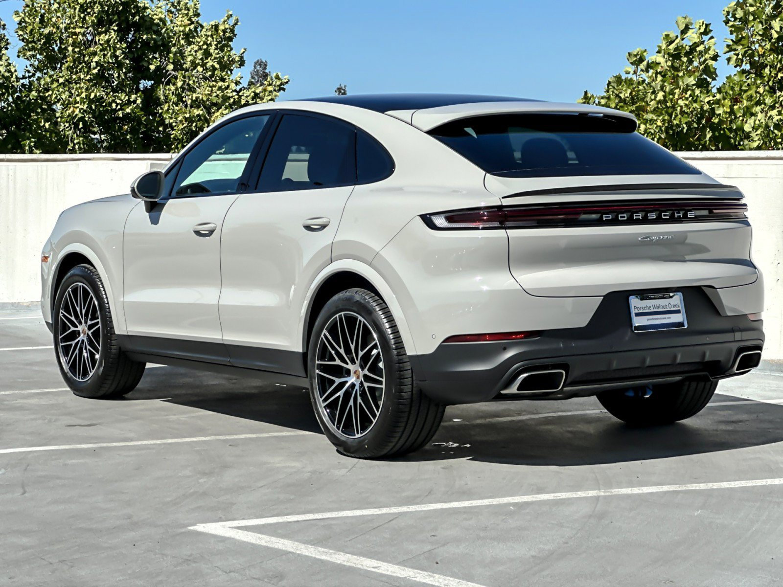 New 2026 Porsche Cayenne Coupe AWD/4WD image 3