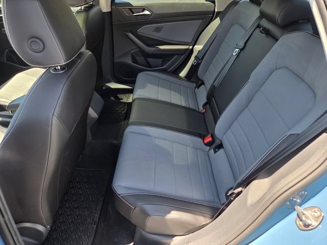 Certified 2026 Volkswagen Jetta SE FWD image 13