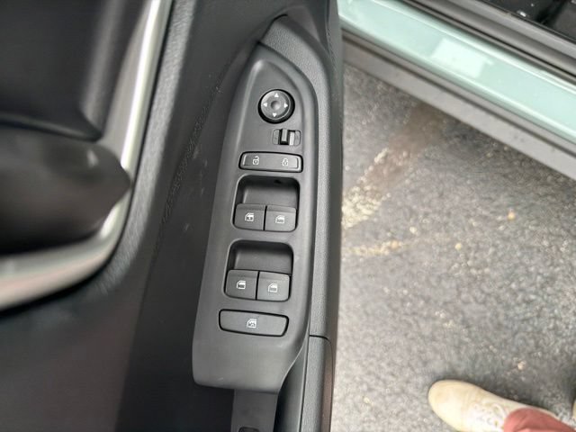 New 2026 Hyundai Venue SE FWD image 14