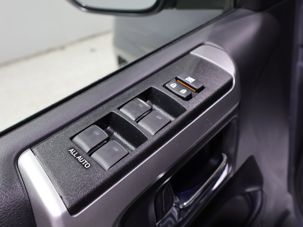 Used 2024 Toyota 4Runner Limited AWD/4WD image 14