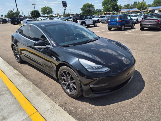 Used 2019 Tesla Model 3 Mid Range RWD image 4