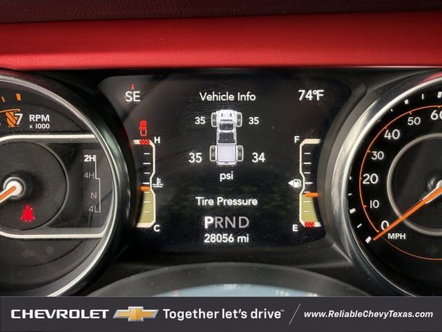 Used 2023 Jeep Gladiator Rubicon w/ LED Lighting Group AWD/4WD image 17