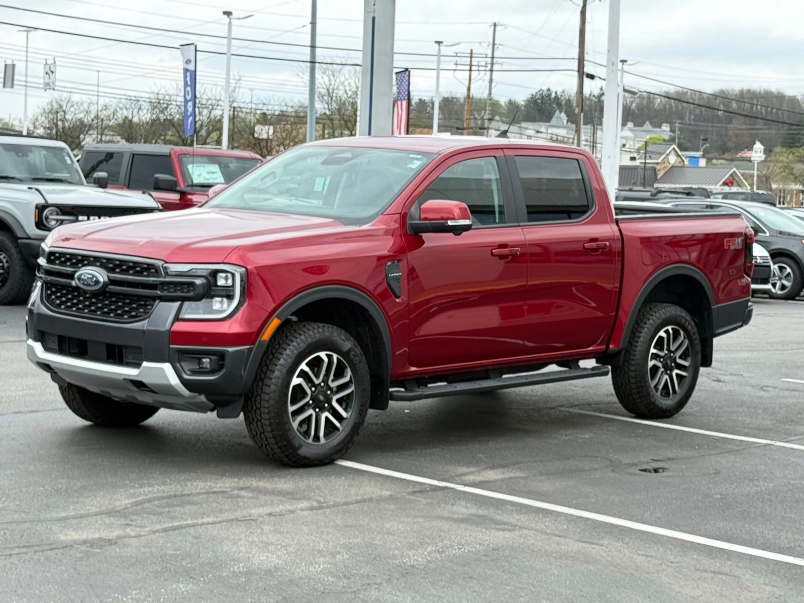 Used 2025 Ford Ranger Lariat w/ FX4 Off-Road Package AWD/4WD image 7
