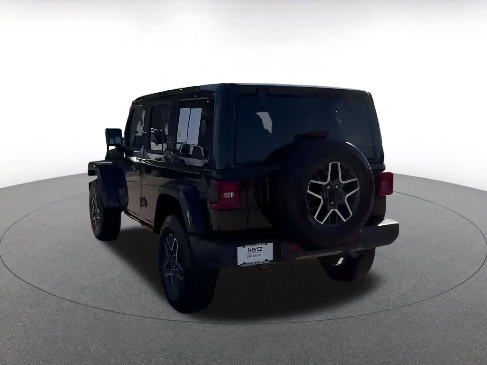 Used 2025 Jeep Wrangler Sahara image 12