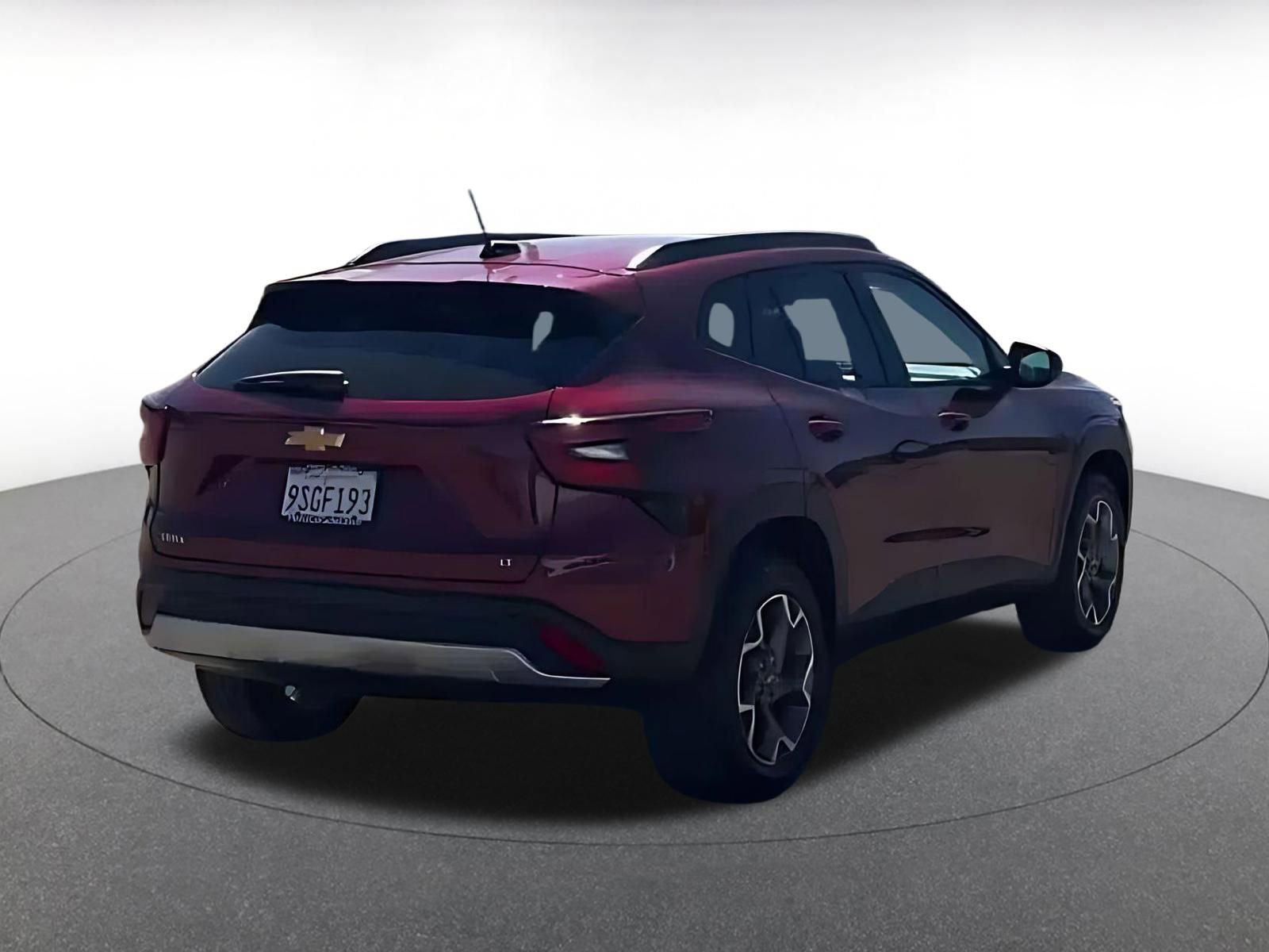 Used 2025 Chevrolet Trax LT image 14