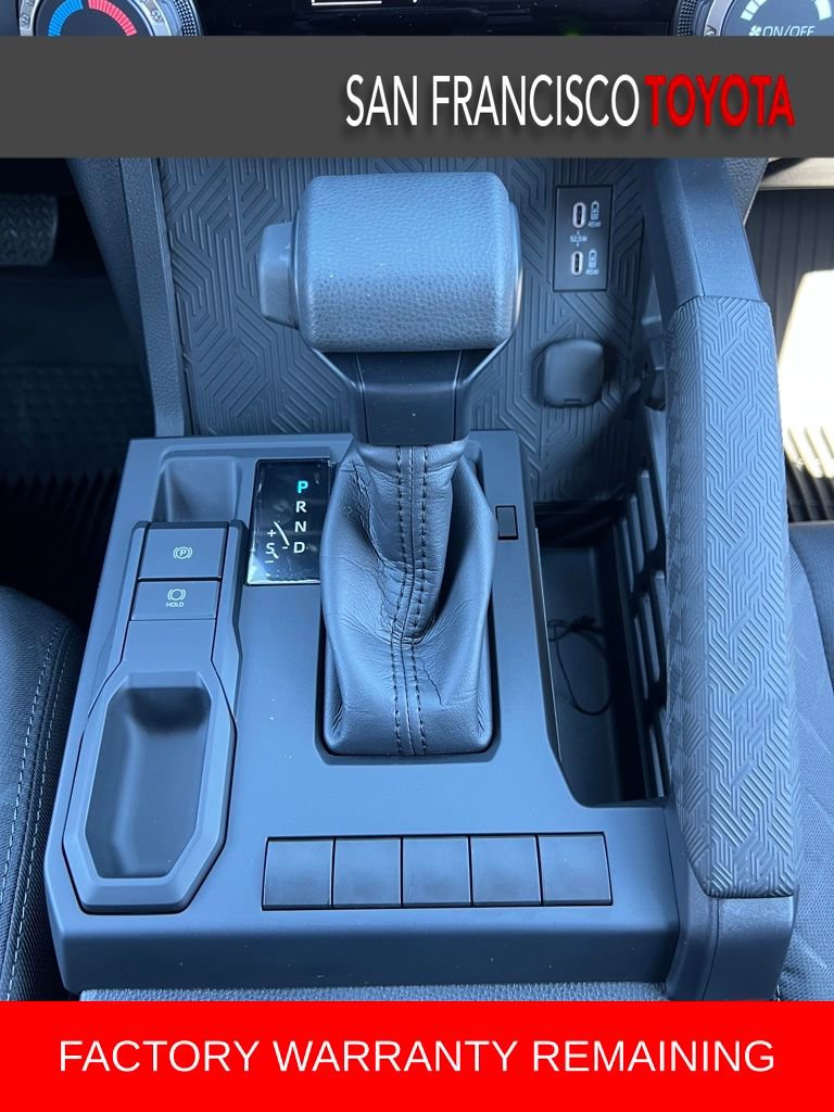 Used 2025 Toyota Tacoma SR image 17