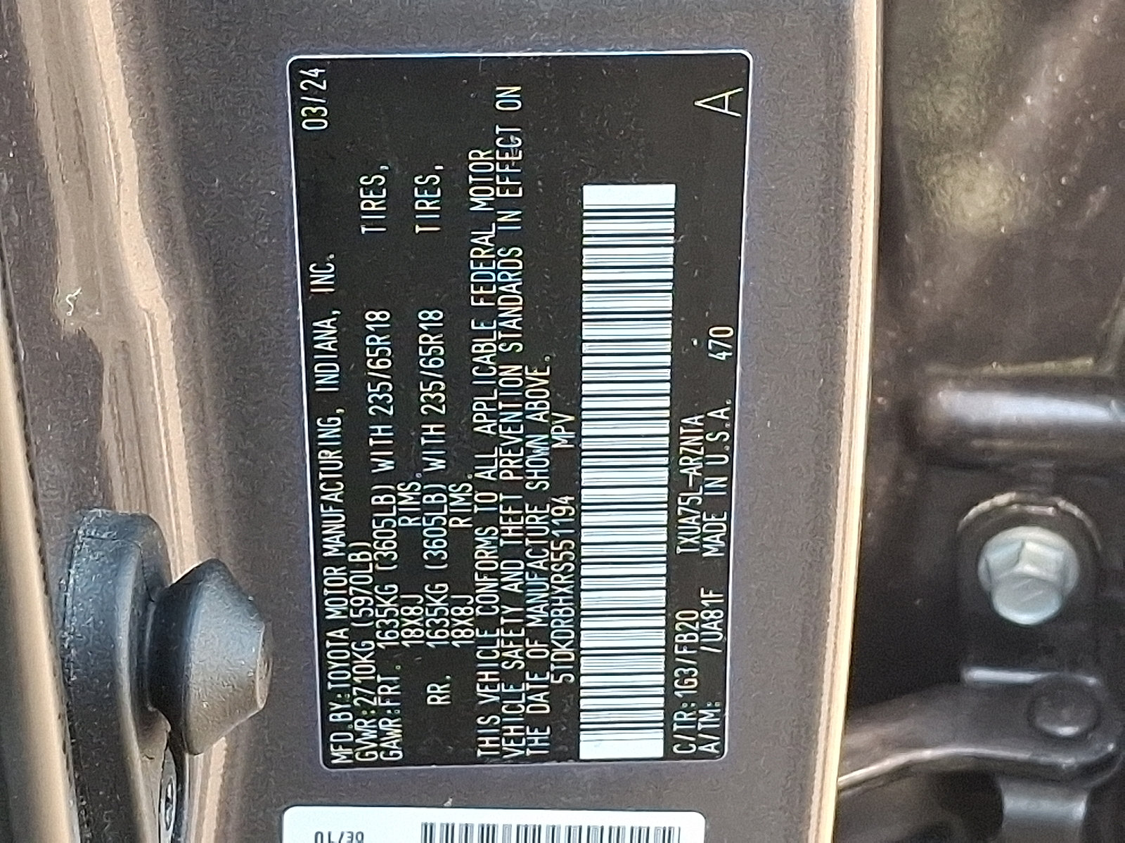 Used 2024 Toyota Highlander LE AWD/4WD image 27