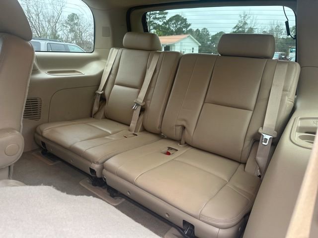 Used 2014 Cadillac Escalade Premium image 13