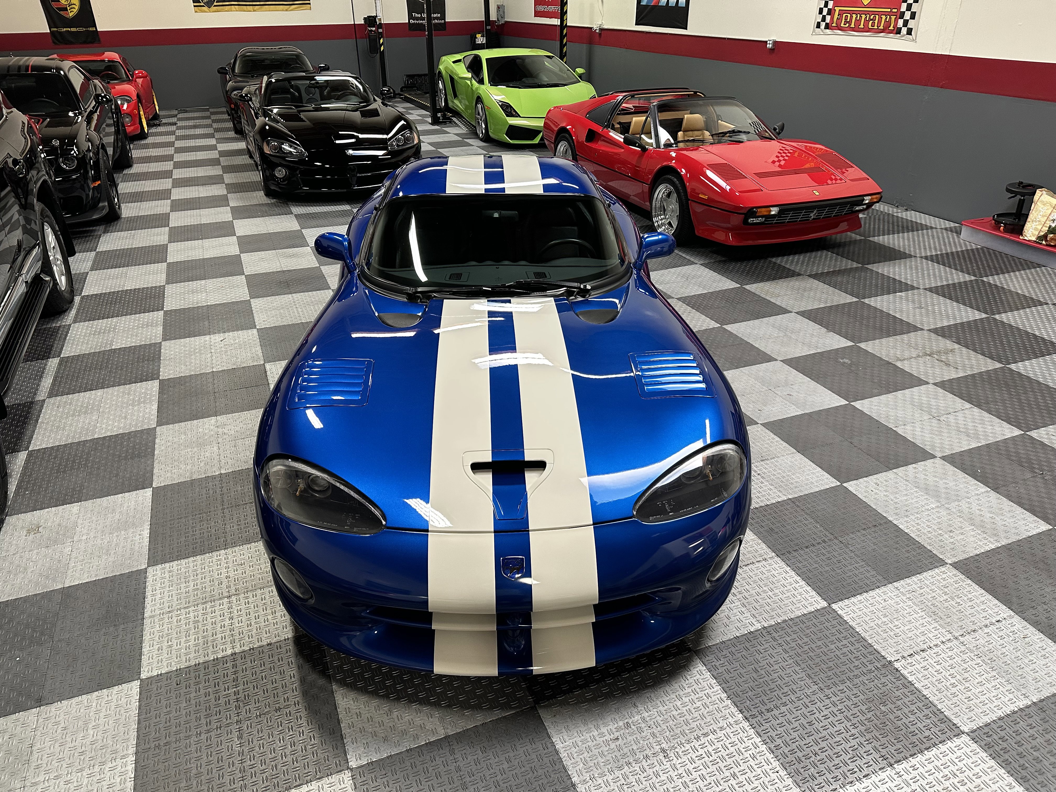 Used 1997 Dodge Viper GTS image 26