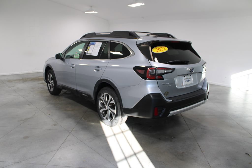 Used 2022 Subaru Outback Limited image 7