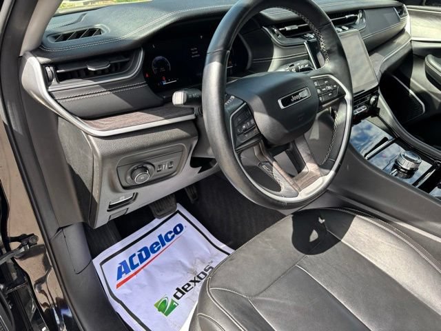 Certified 2022 Jeep Grand Cherokee L Limited w/ Black Appearance Package AWD/4WD image 16