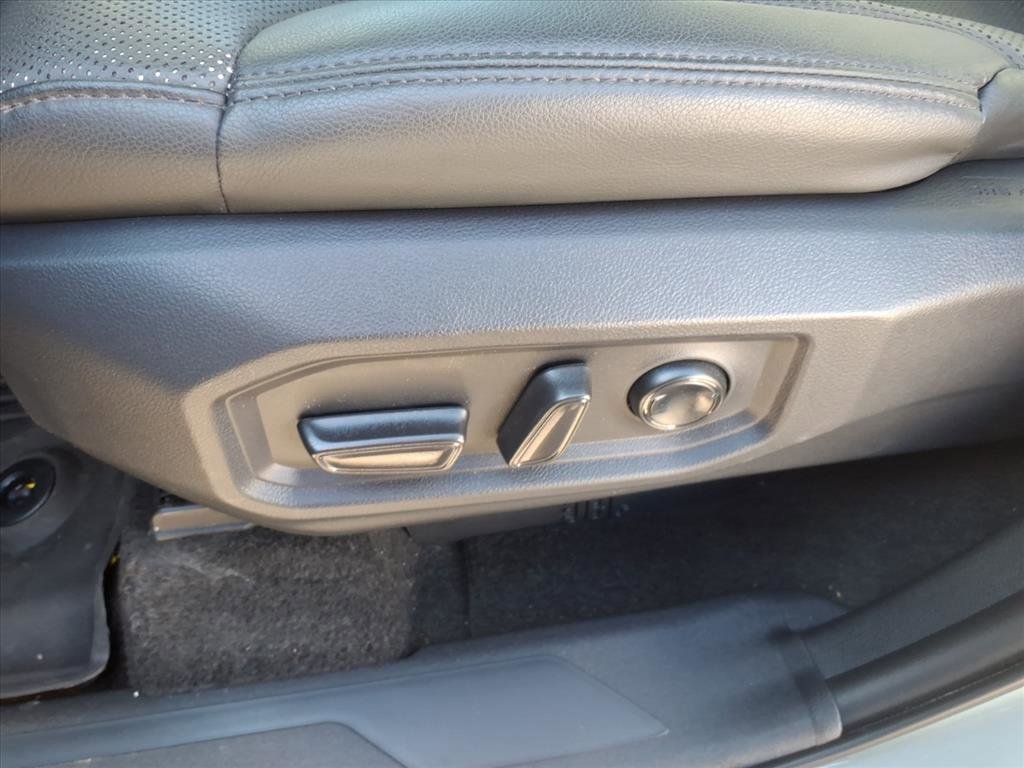 Used 2024 Toyota Tundra Limited AWD/4WD image 26