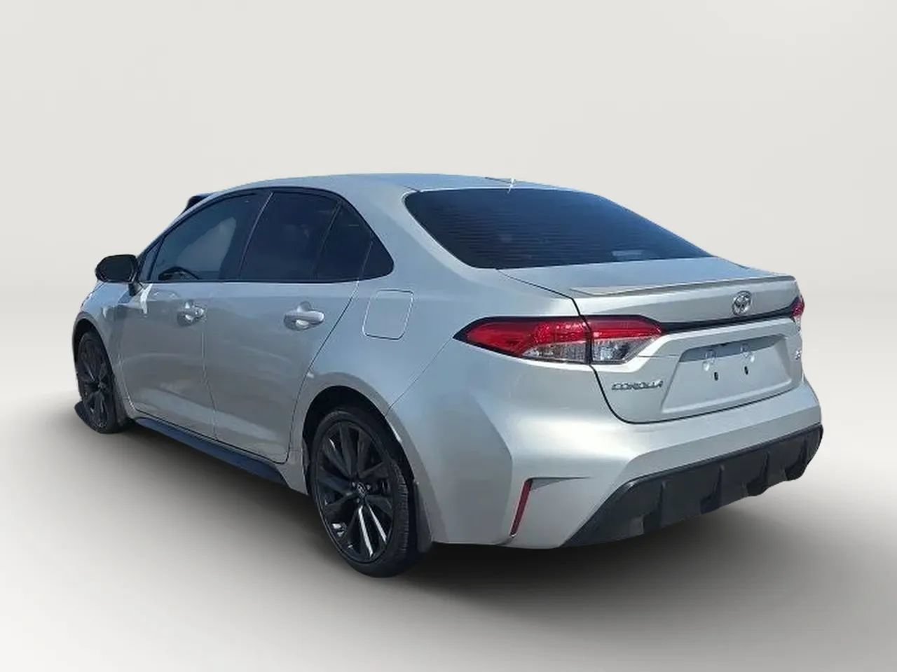 Used 2025 Toyota Corolla SE FWD image 6