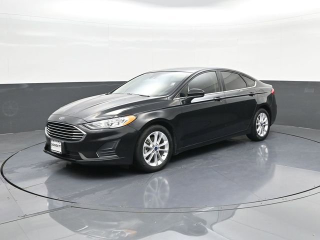 Used 2020 Ford Fusion SE FWD image 1