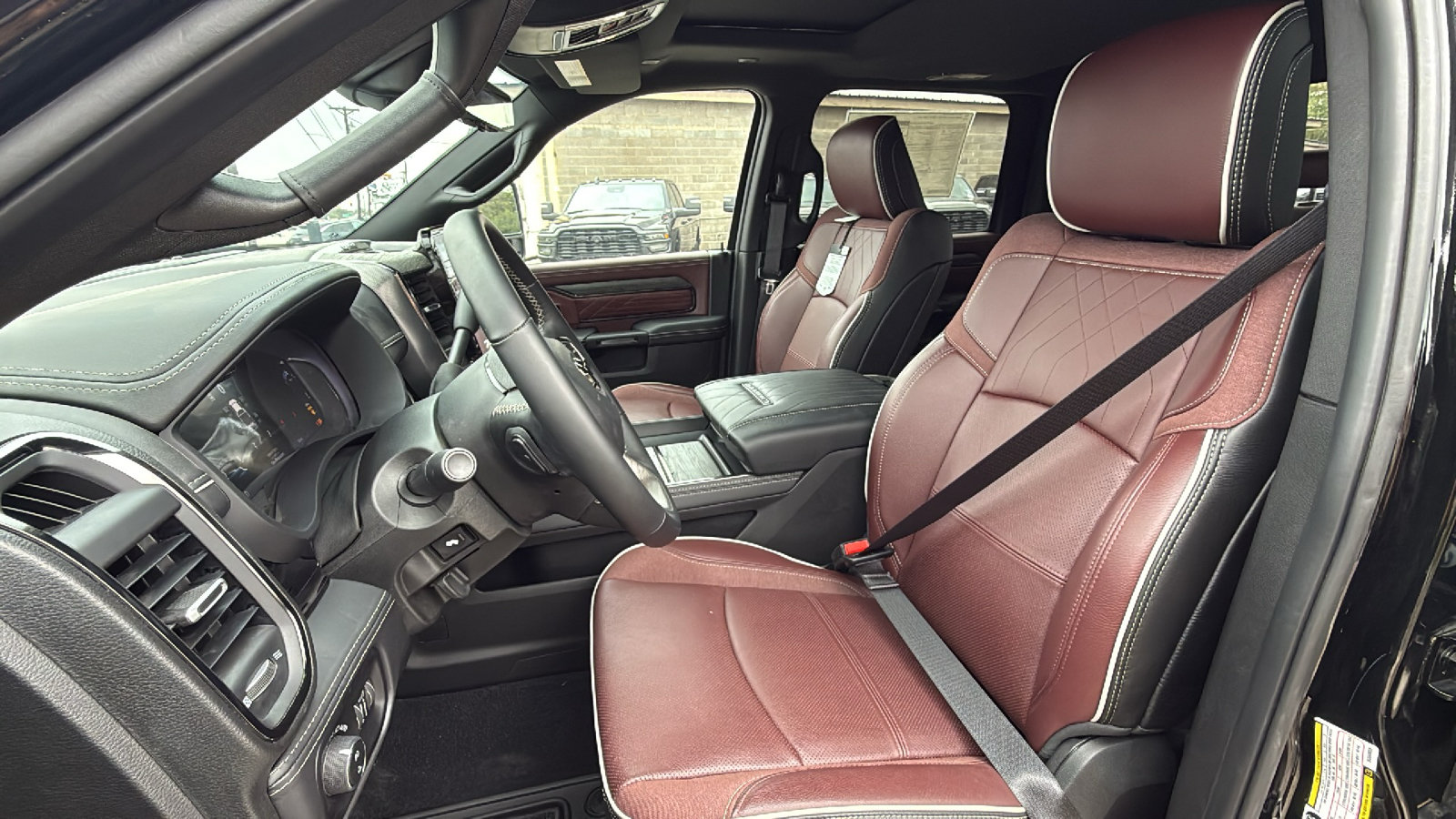 New 2025 RAM 2500 Limited AWD/4WD image 11