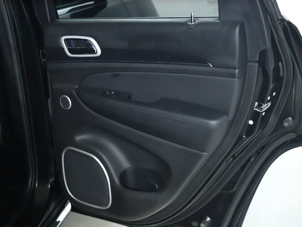Used 2018 Jeep Grand Cherokee Summit image 33