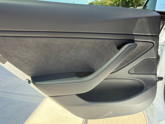 Used 2018 Tesla Model 3 Performance AWD/4WD image 18