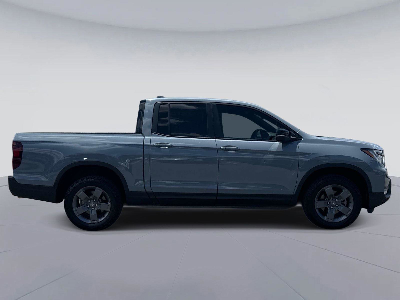 Certified 2025 Honda Ridgeline TrailSport image 2