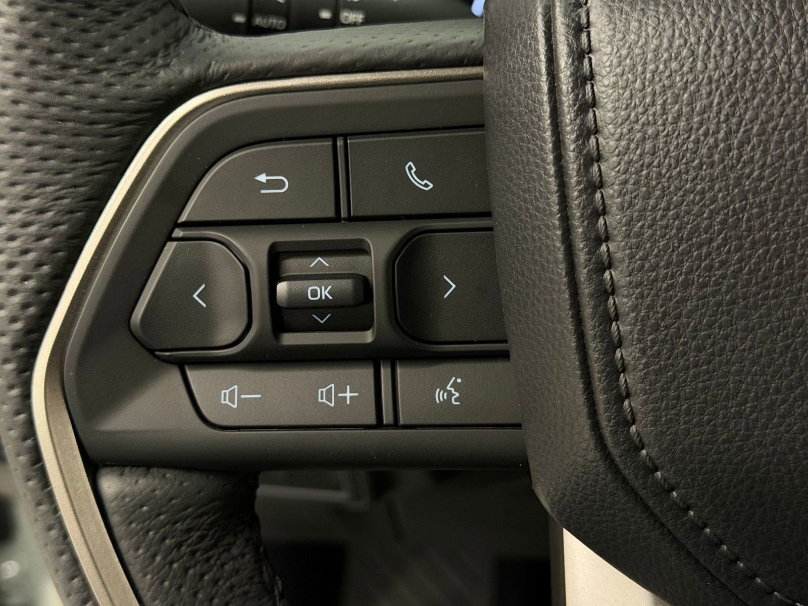 New 2026 Toyota Tundra SR AWD/4WD image 14