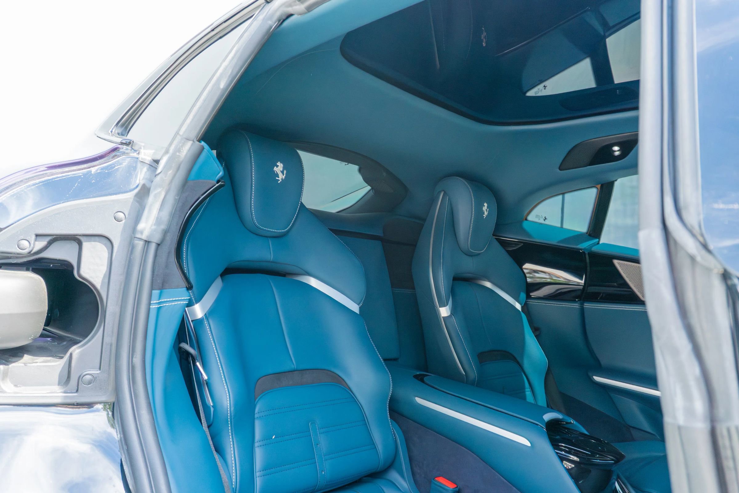 Used 2024 Ferrari Purosangue image 14