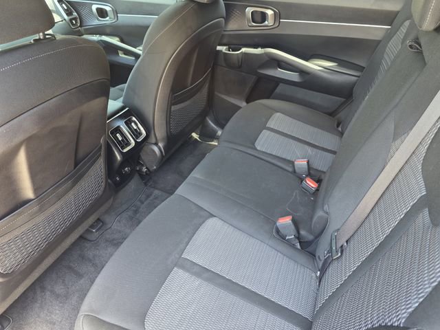 Used 2022 Kia Sorento LX FWD image 23