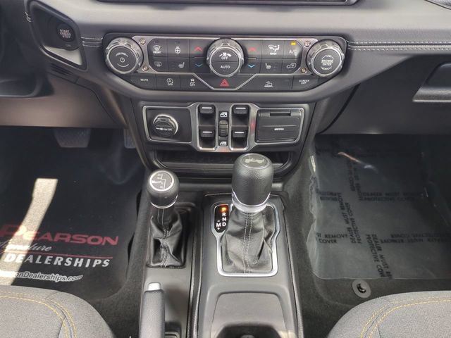 Used 2026 Jeep Wrangler Unlimited Sahara AWD/4WD image 19