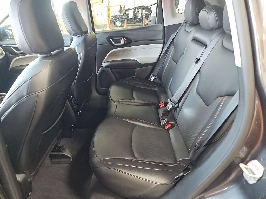 Certified 2022 Jeep Compass Limited w/ Elite Group AWD/4WD image 6