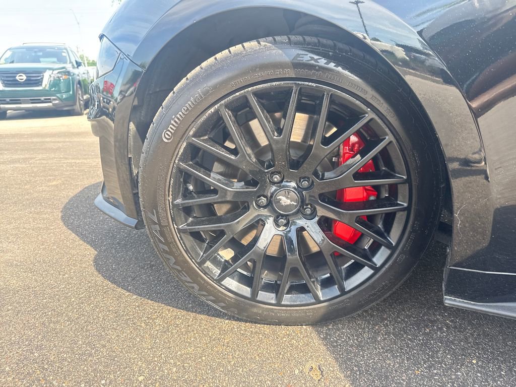 Used 2020 Ford Mustang GT Premium w/ GT Performance Package RWD image 29