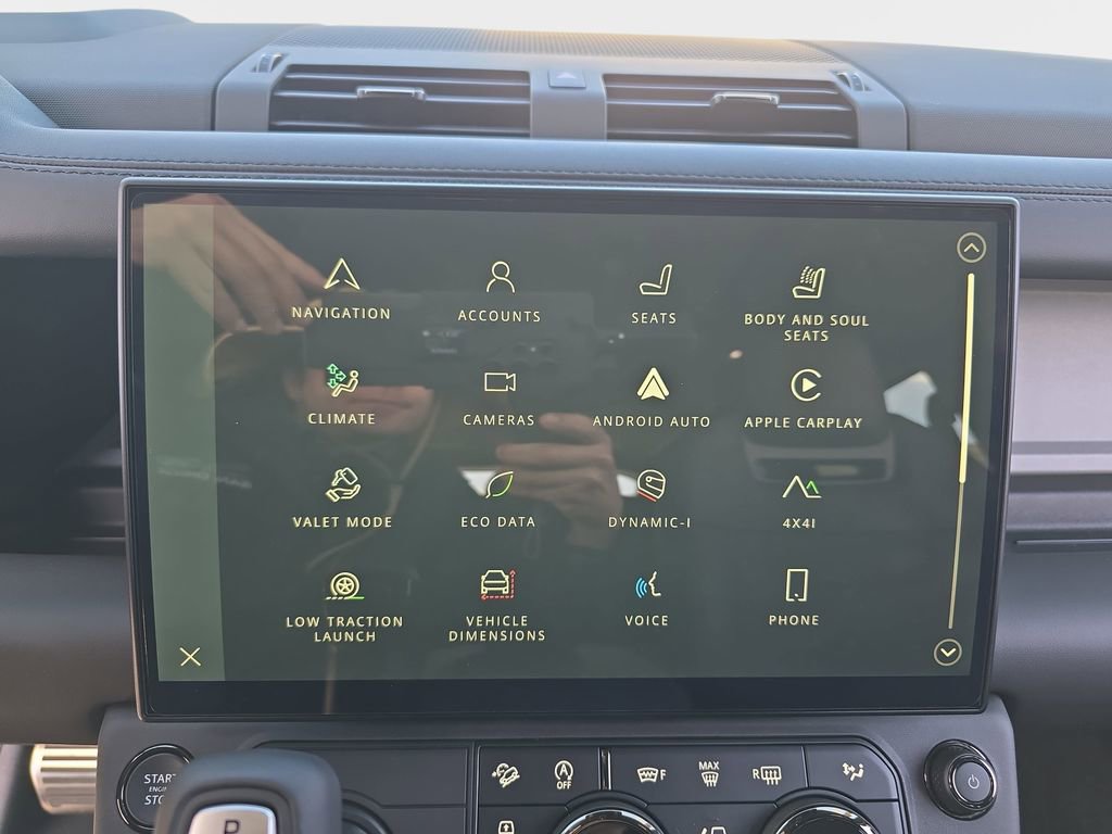 New 2026 Land Rover Defender 110 OCTA image 21