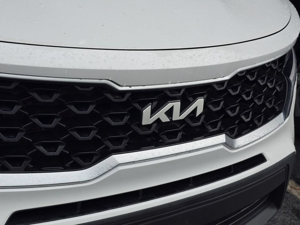 Used 2023 Kia Sorento LX AWD/4WD image 10