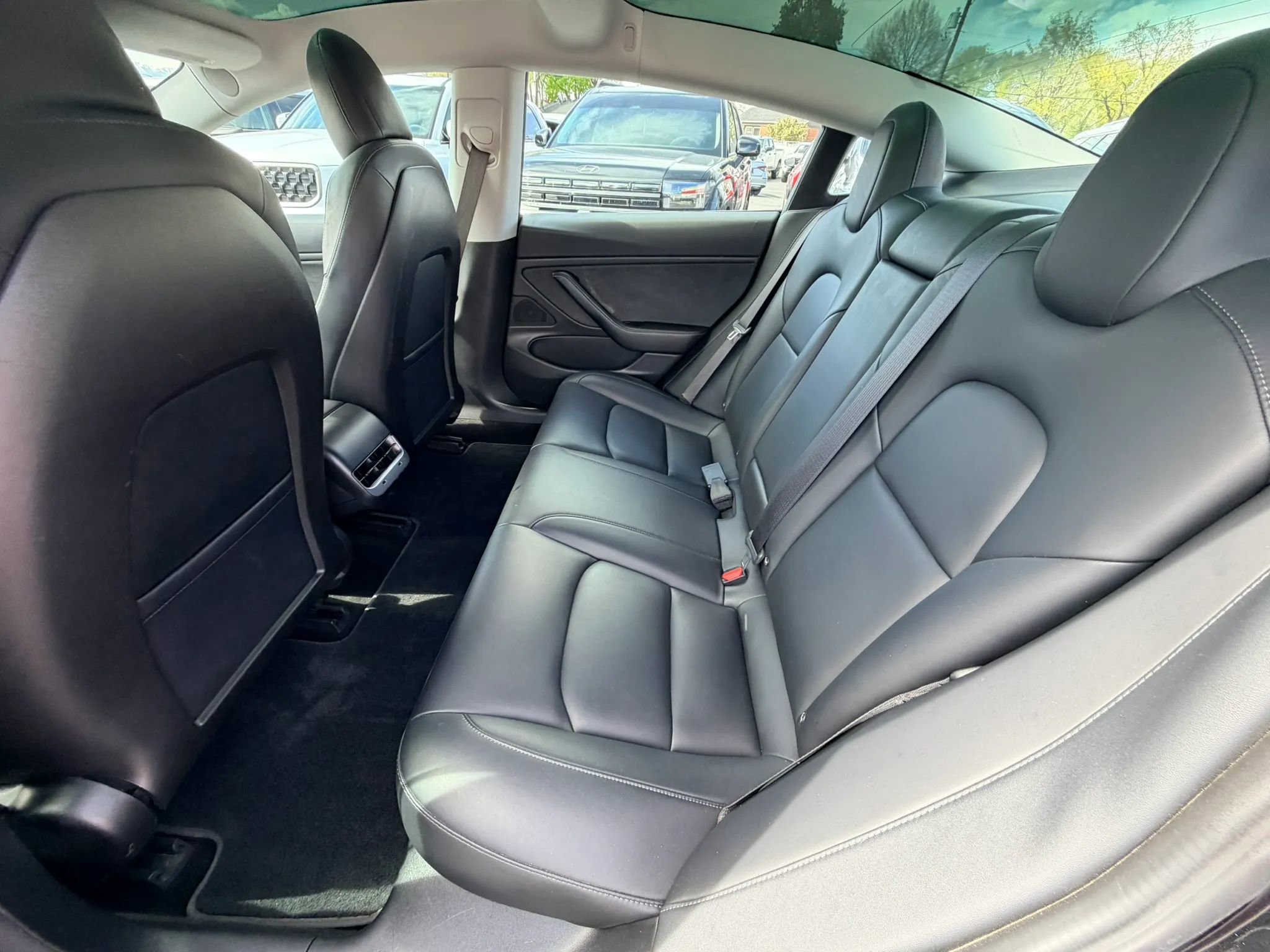 Used 2018 Tesla Model 3 Long Range image 14