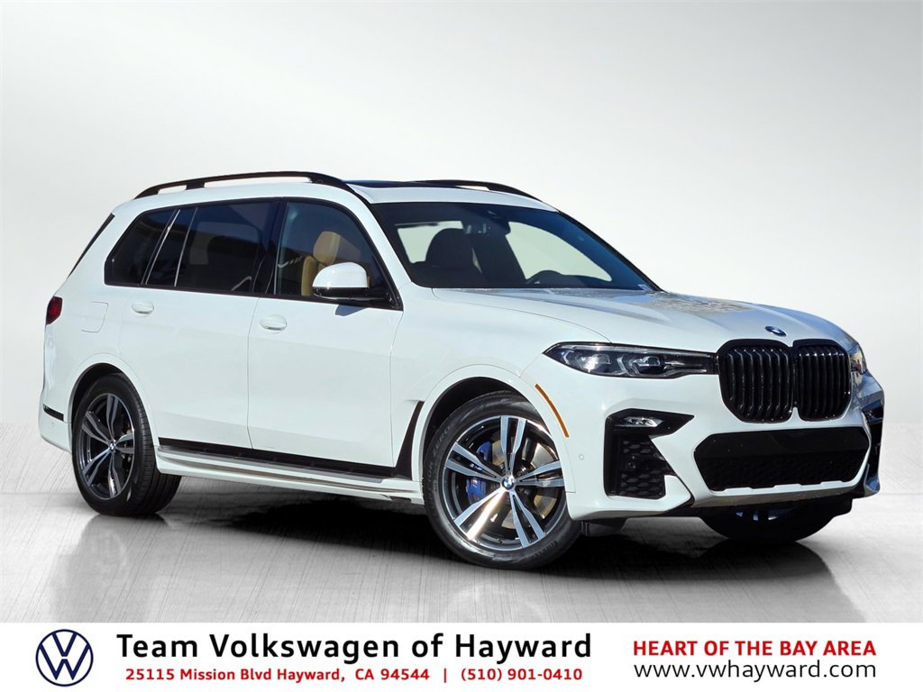 Used 2022 BMW X7 xDrive40i w/ M Sport Package image 1
