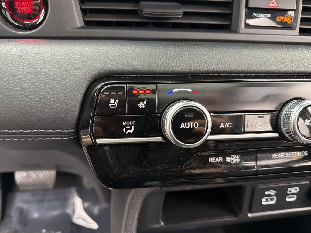 Used 2025 Honda Pilot Elite image 18