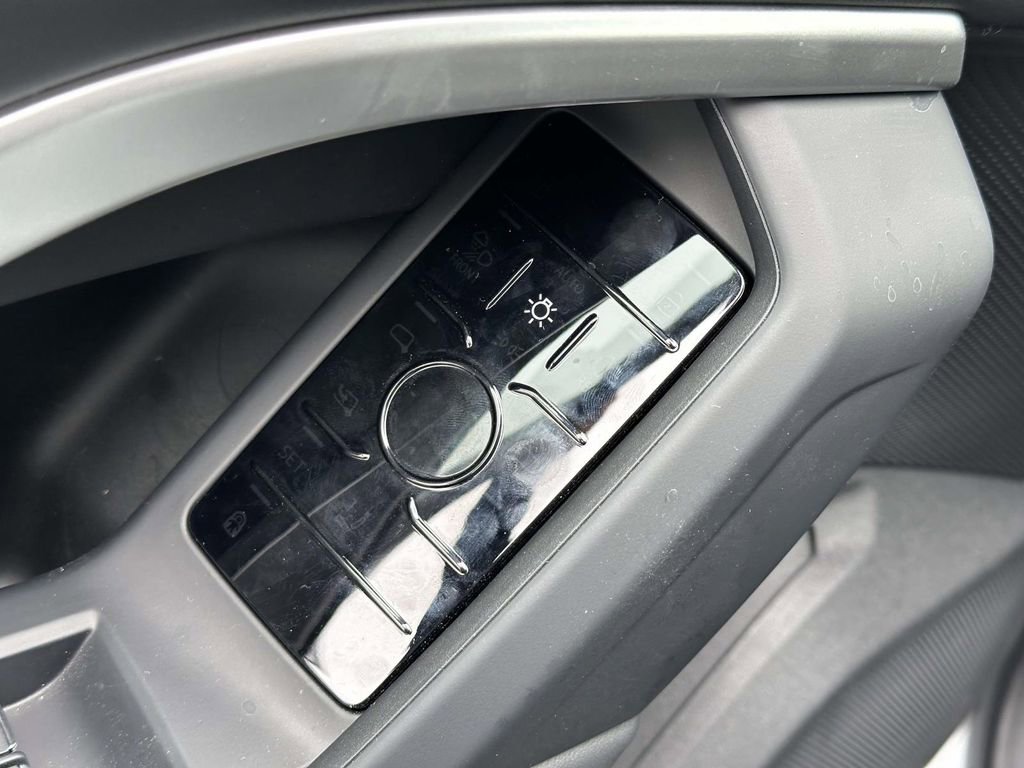 Used 2025 Audi Q5 Prestige image 19