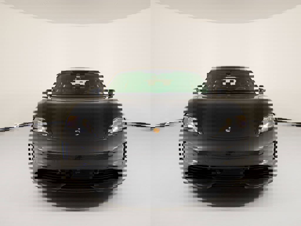 New 2026 Porsche Taycan 4S image 10