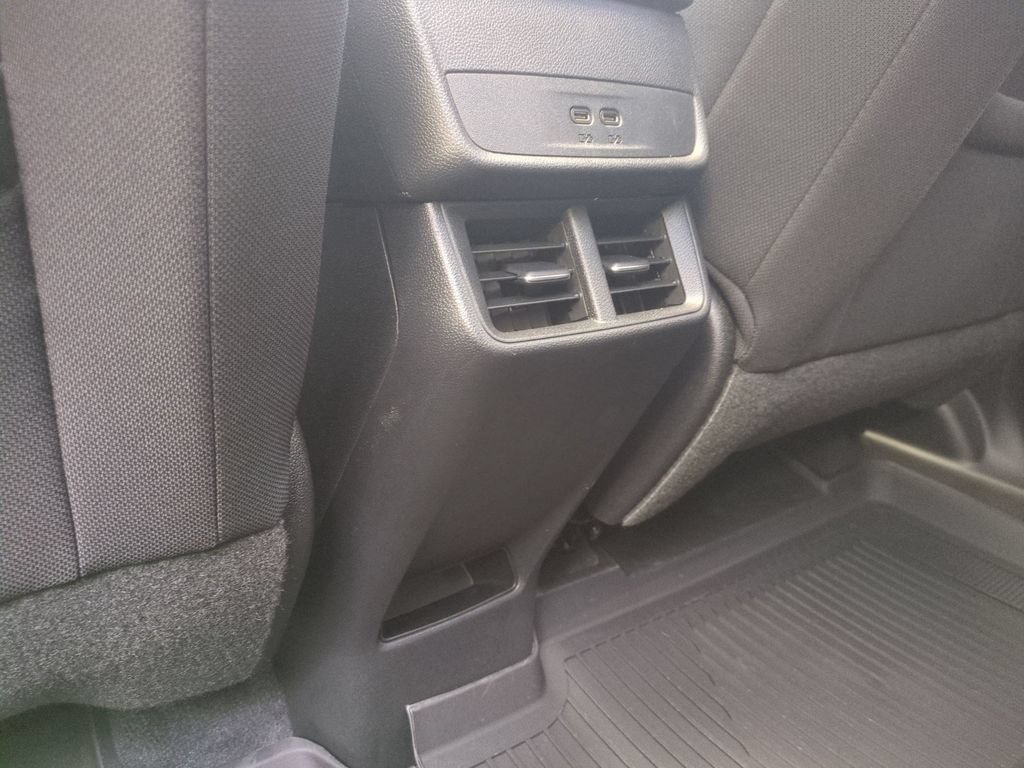 New 2026 Chevrolet Equinox LT w/ Safety and Technology Package FWD image 31