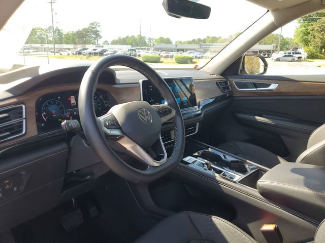 Certified 2025 Volkswagen Atlas SE w/ Panoramic Sunroof Package FWD image 18