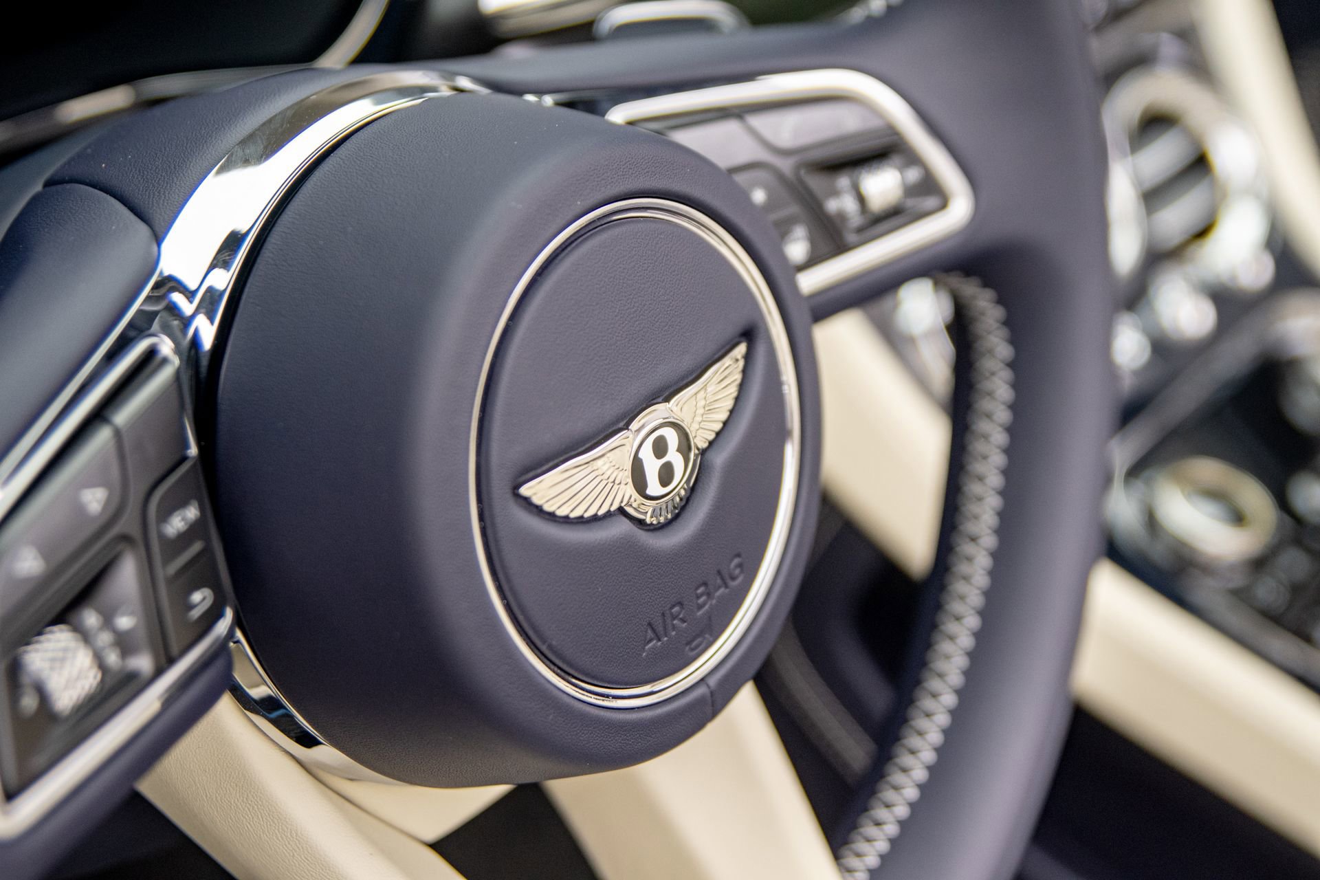 New 2026 Bentley Continental GTC AWD/4WD image 26