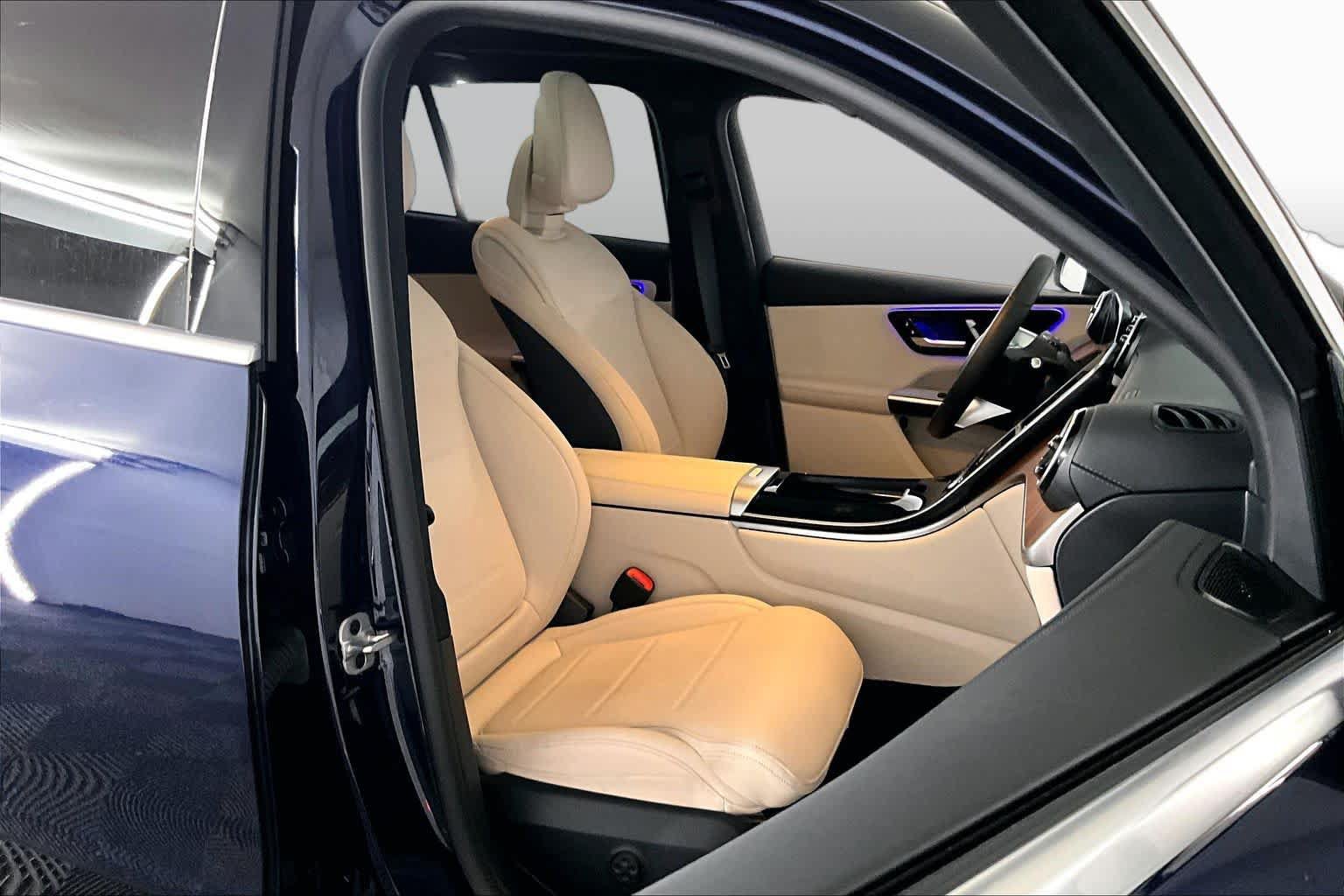 Used 2024 Mercedes-Benz GLC 300 4MATIC image 8